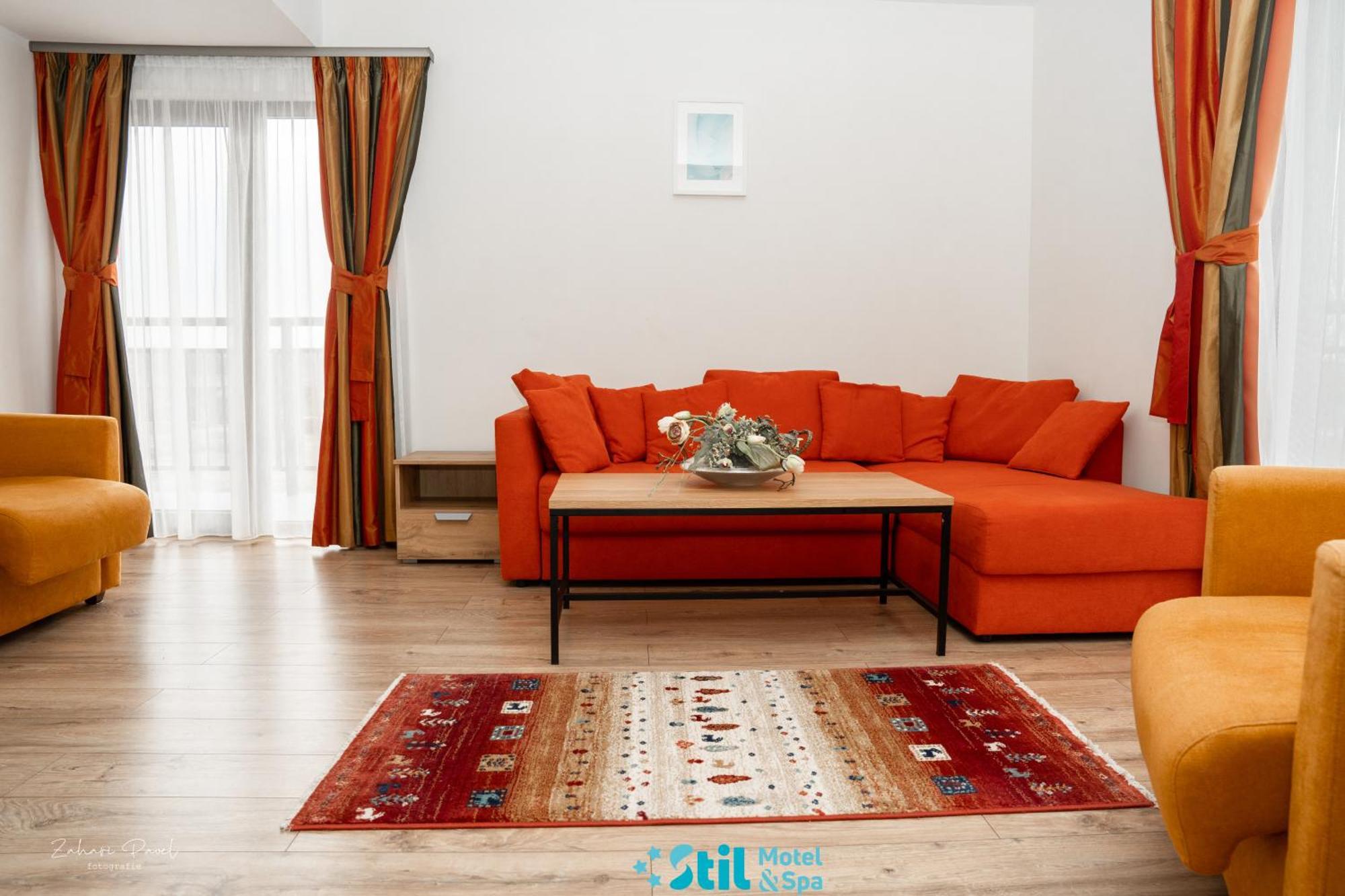 Stil Motel & Spa Tasnad Εξωτερικό φωτογραφία