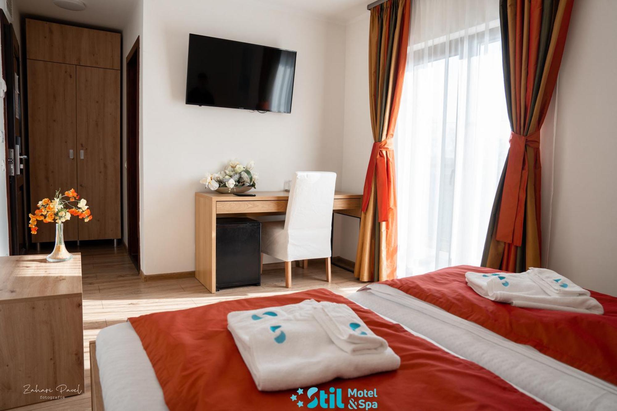 Stil Motel & Spa Tasnad Εξωτερικό φωτογραφία