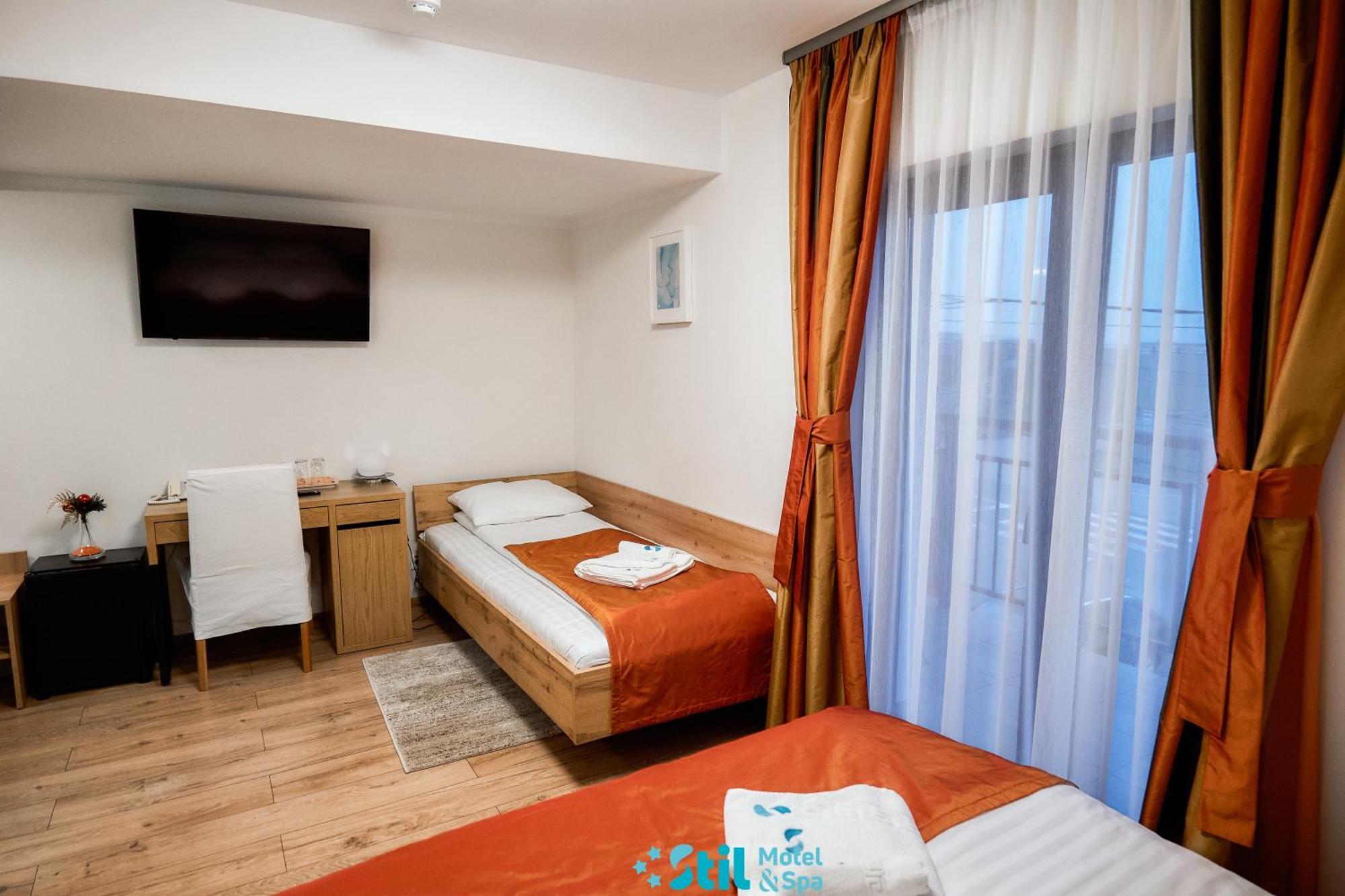 Stil Motel & Spa Tasnad Εξωτερικό φωτογραφία