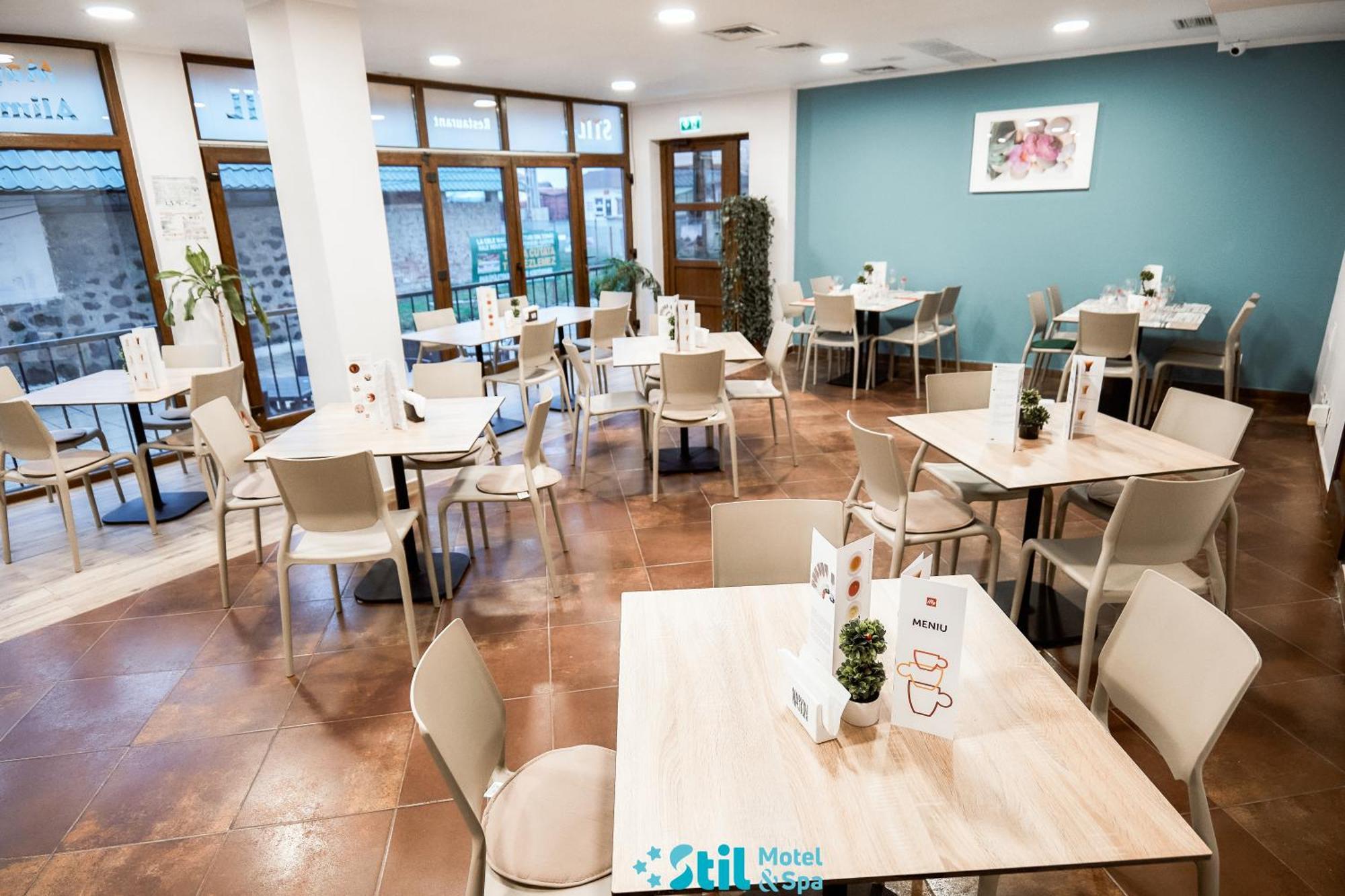 Stil Motel & Spa Tasnad Εξωτερικό φωτογραφία