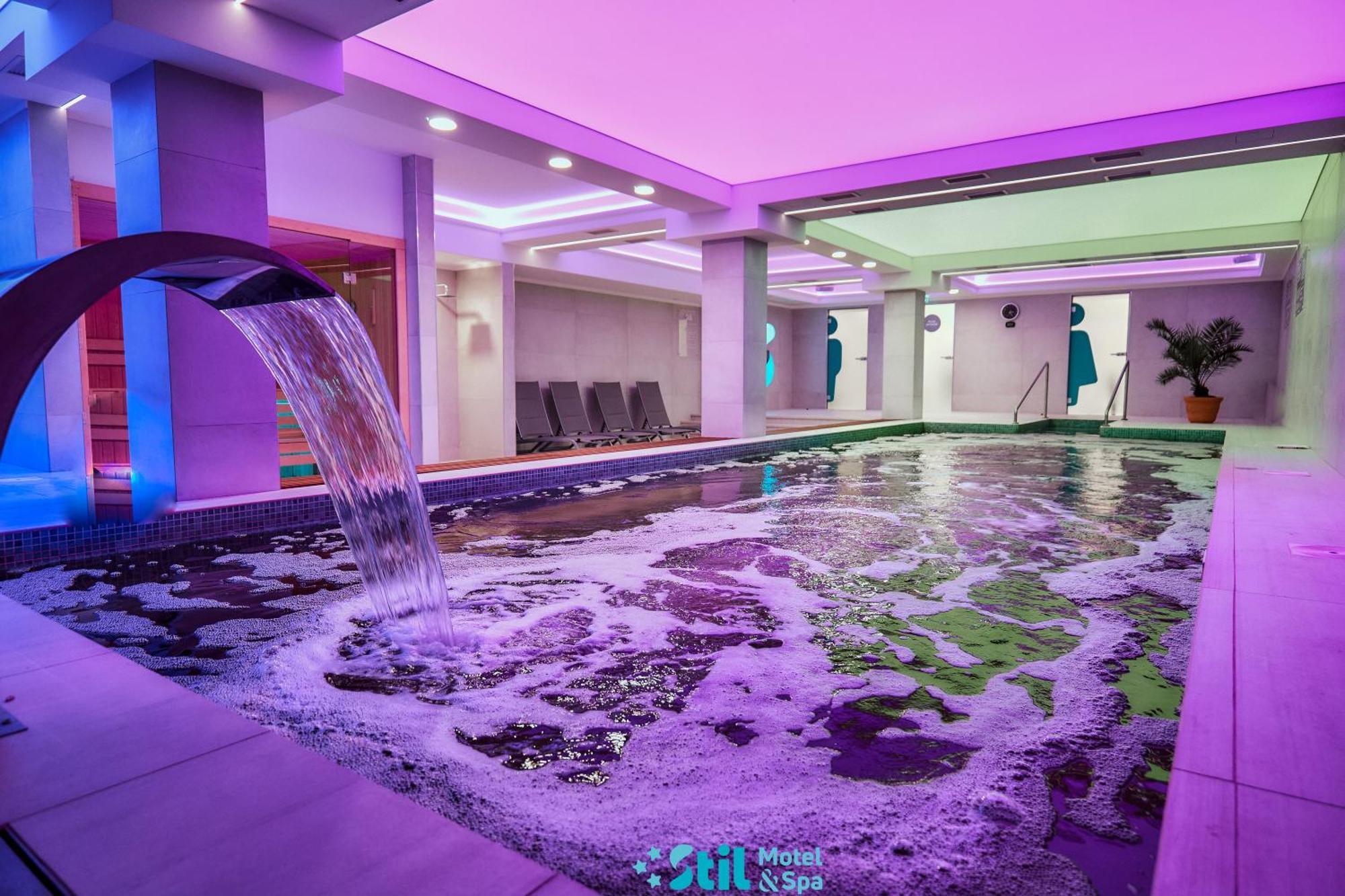 Stil Motel & Spa Tasnad Εξωτερικό φωτογραφία
