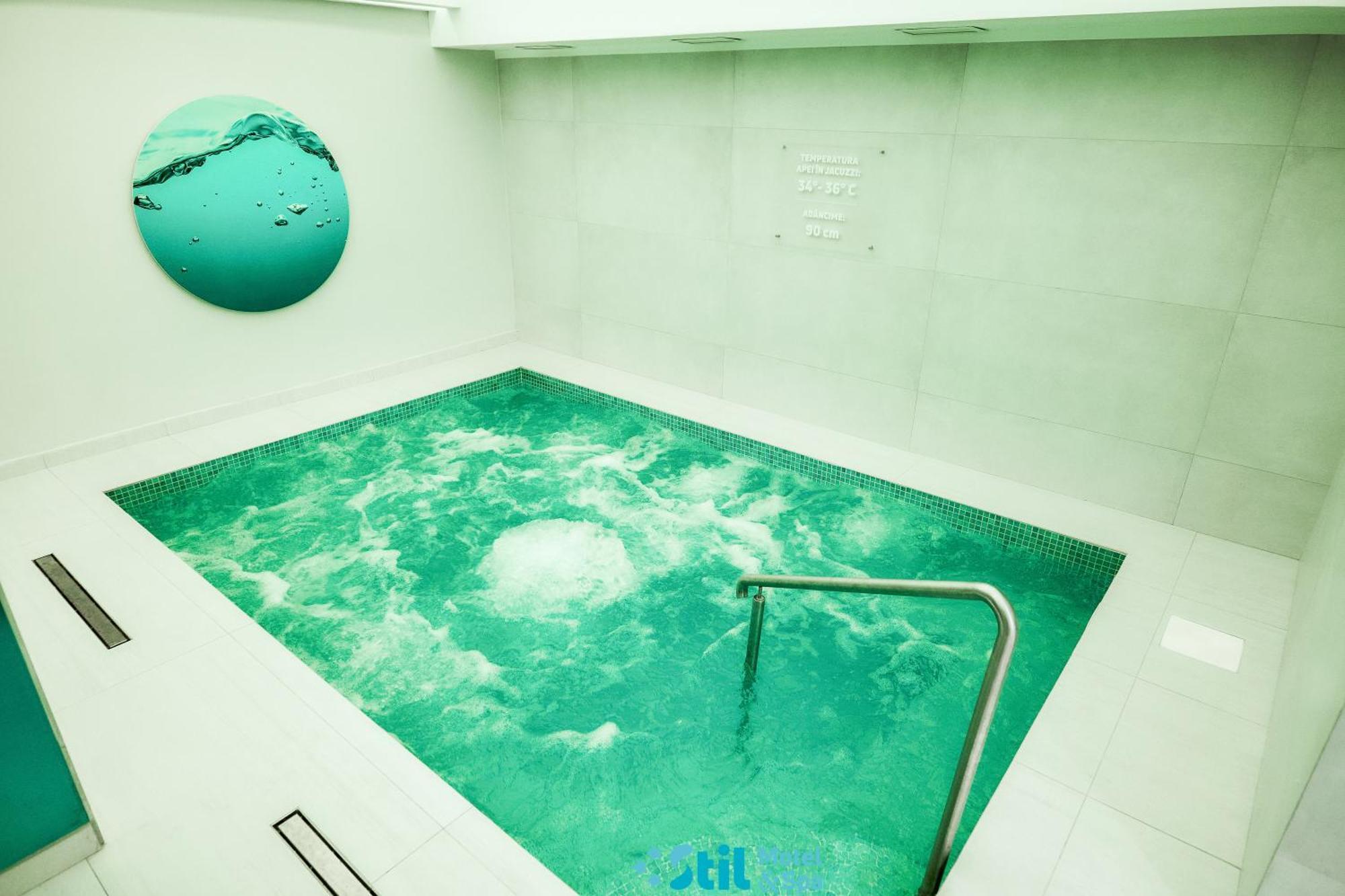 Stil Motel & Spa Tasnad Εξωτερικό φωτογραφία